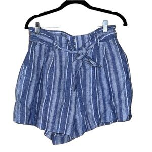 H&M- shorts -blue and white striped shorts size 8 (runs a little small)